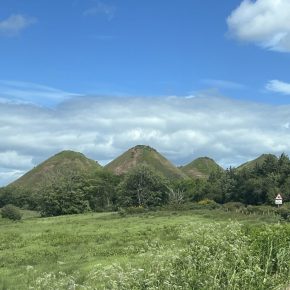 Five sisters bings in Lothian, photo by Simon Lee Dicker.